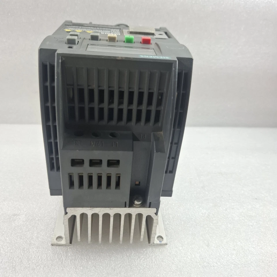 Siemens SINAMICS V20 6SL3210-5BE13-7UV0 0.5HP 0.37kW
